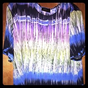 Beautiful vibrant plus size top